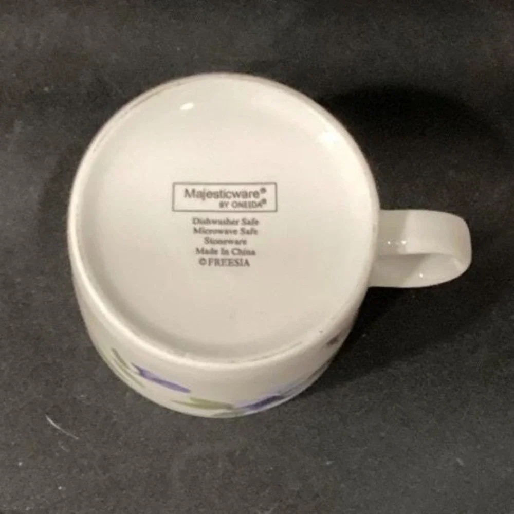 Oneida Majesticware Freesia Coffee Cups, Set of 4, Vintage Floral Stoneware Mugs